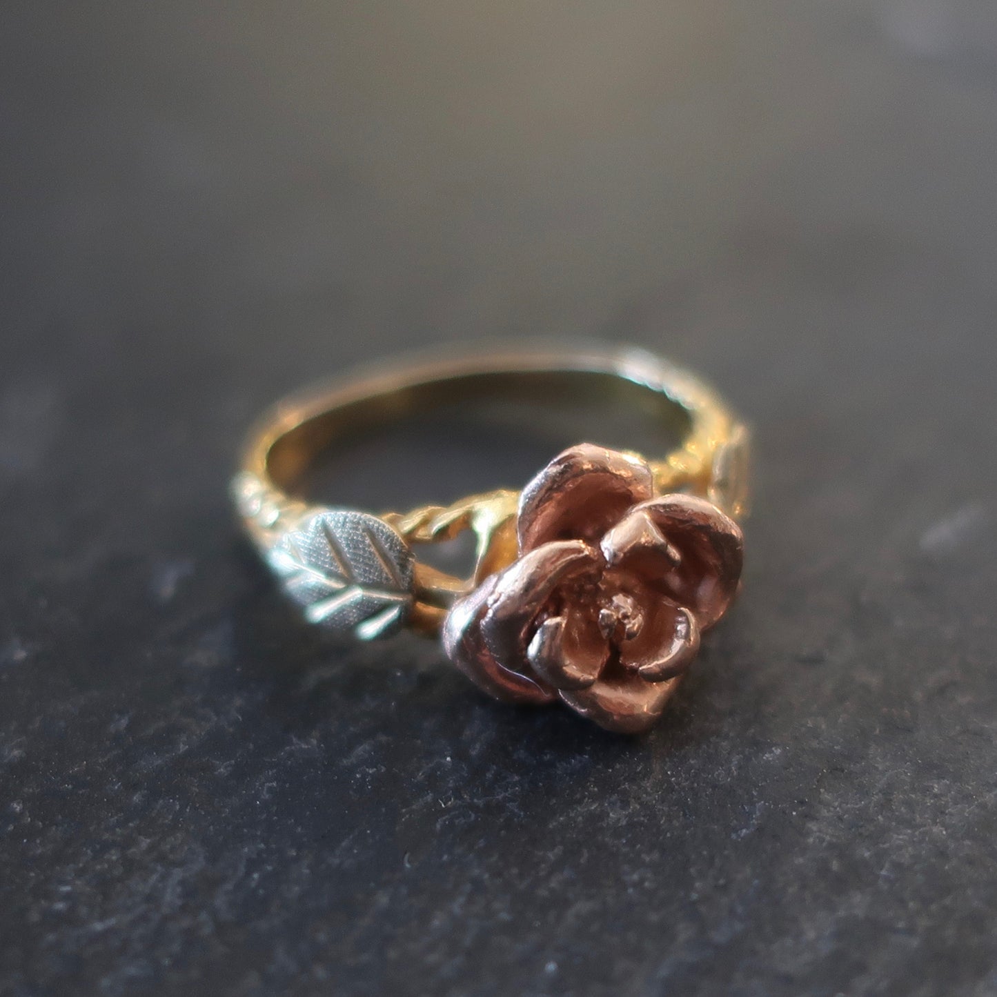 Vintage Black Hills Gold Flower Ring