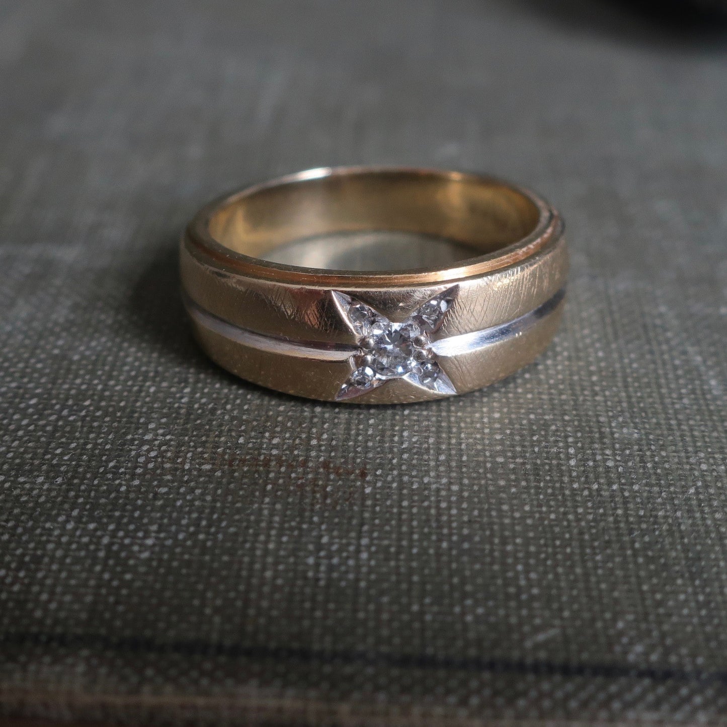Vintage Mid Century Diamond Star Band