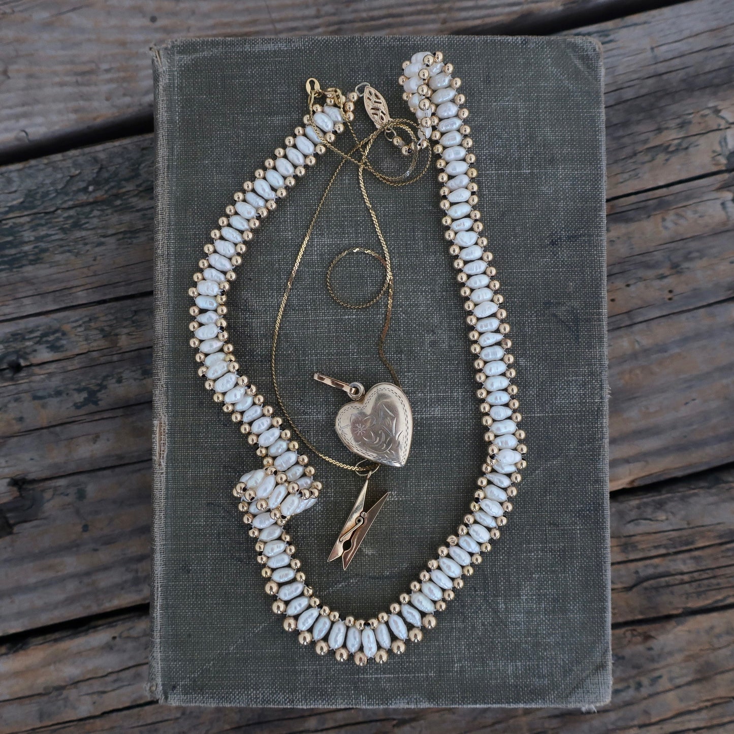Vintage Fresh Water Pearl and 14kt Gold Necklace