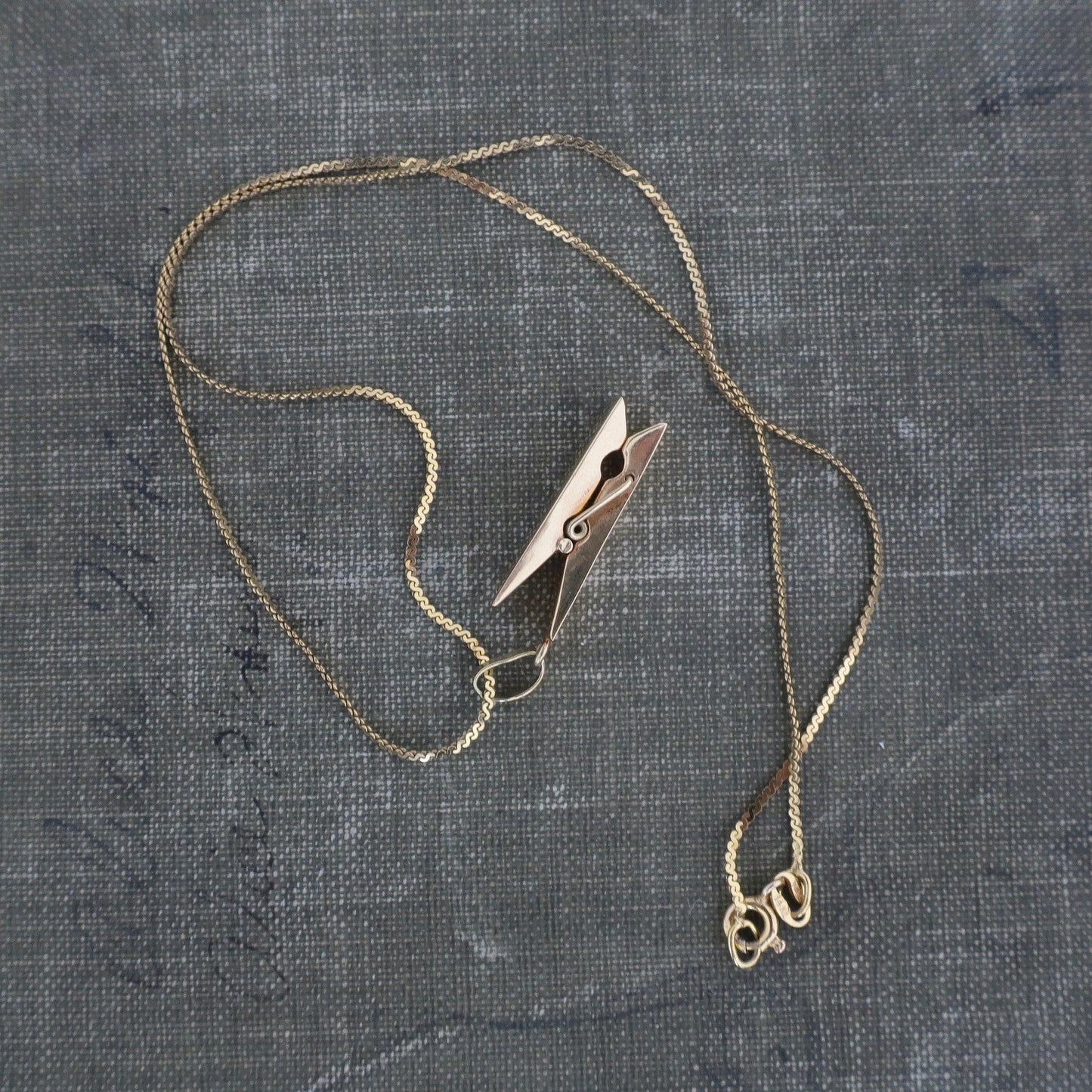 Vintage 14kt Gold Clip Charm Necklace