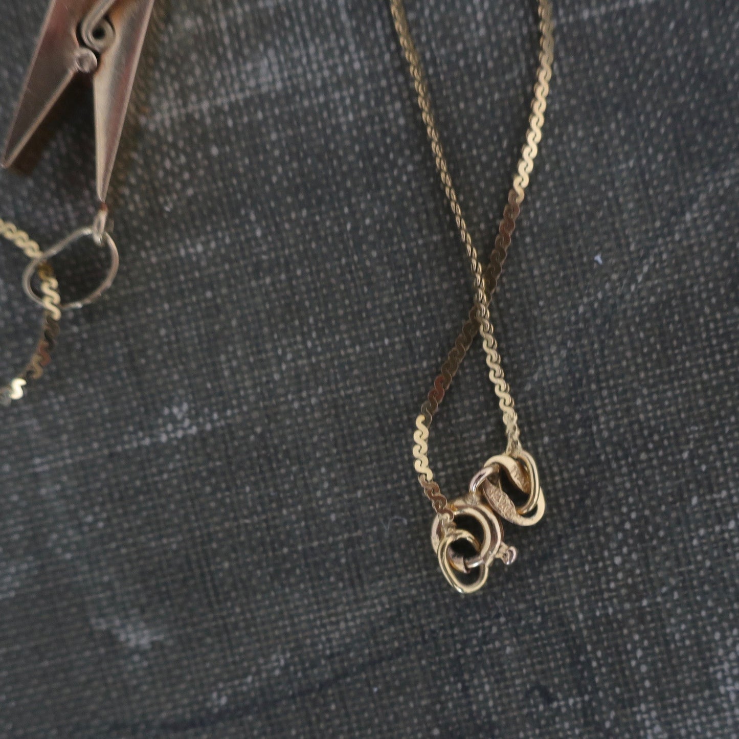 Vintage 14kt Gold Clip Charm Necklace