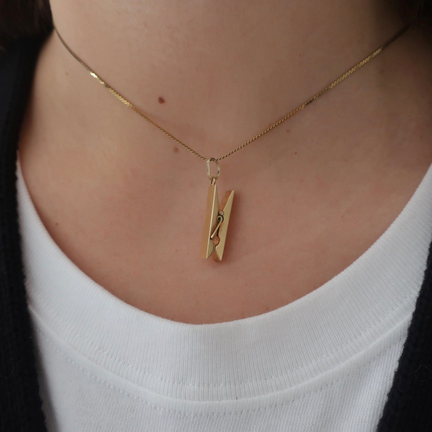 Vintage 14kt Gold Clip Charm Necklace