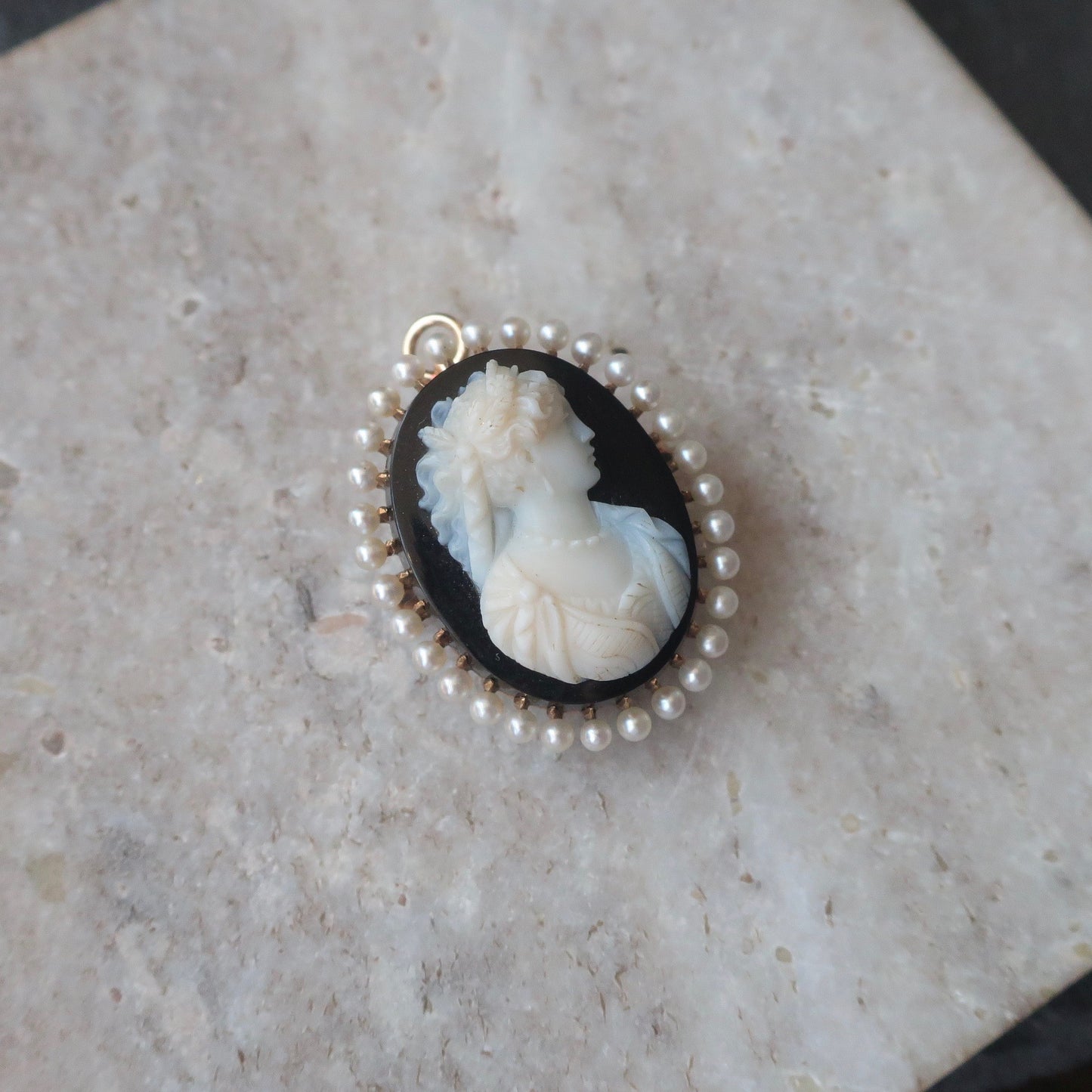 Antique Victorian Cameo Pendant