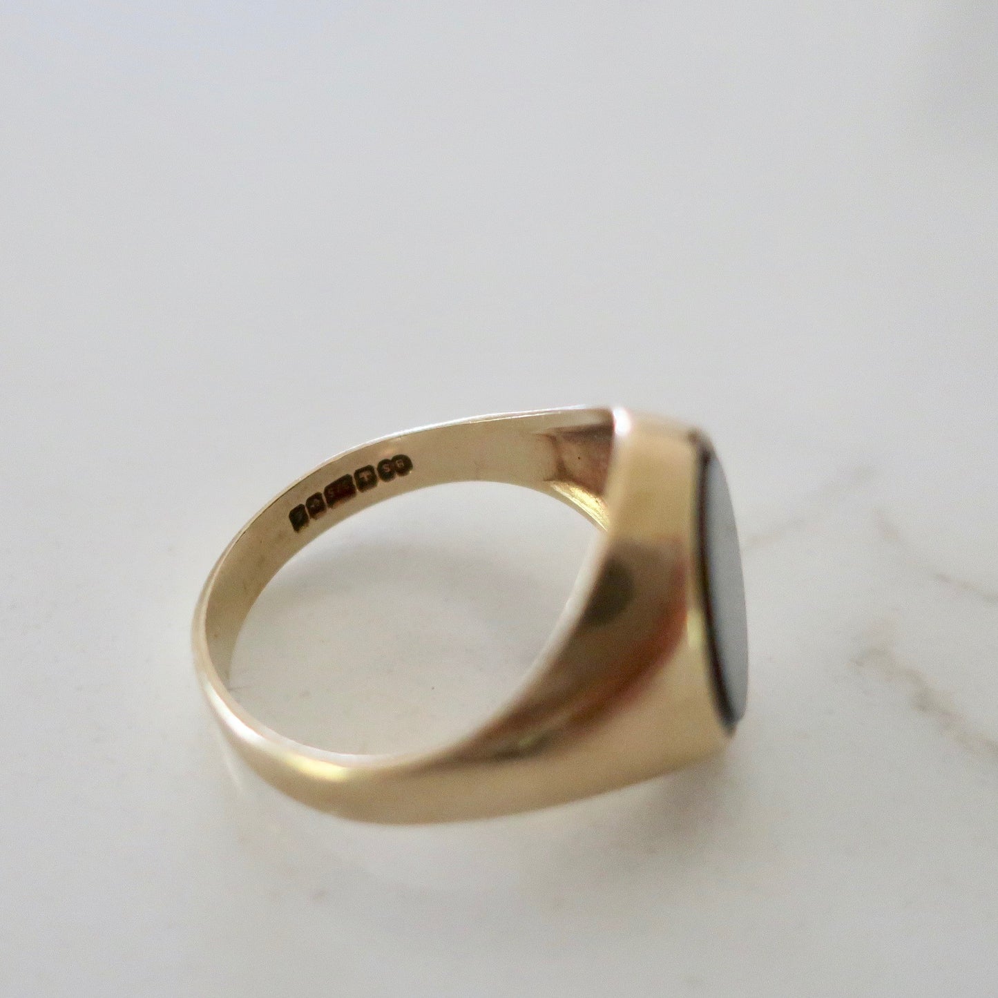 Vintage Onyx and Gold Signet Ring