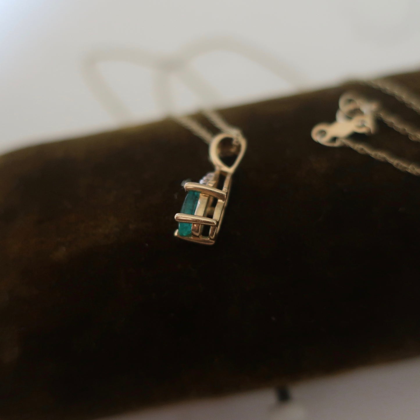 Vintage Emerald and Diamond Pendant Necklace