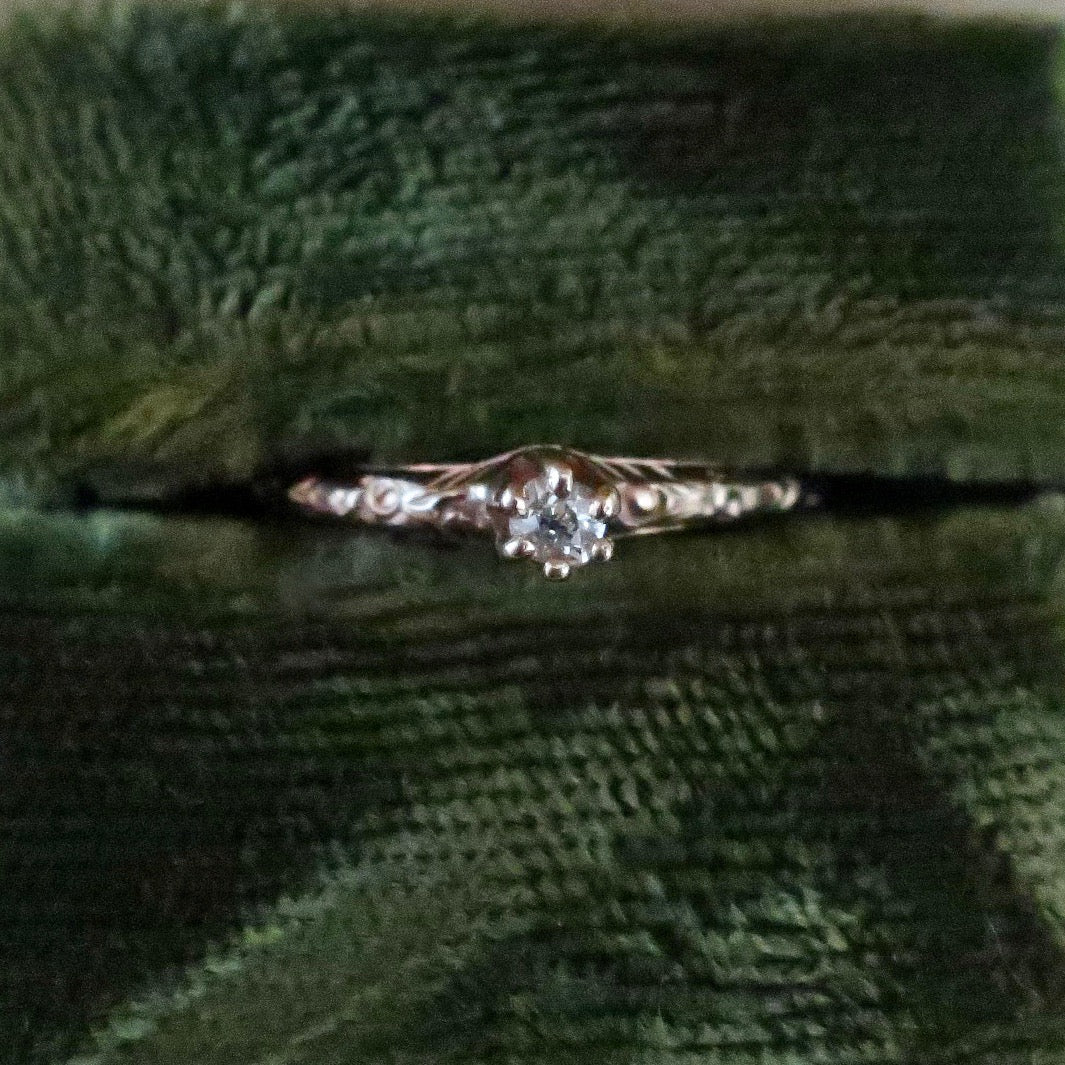 Vintage 1930's Petite Diamond Ring