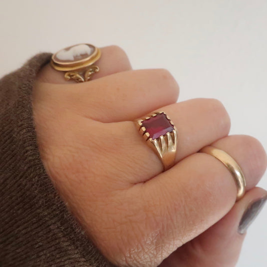 Vintage Art Deco Ruby Ring