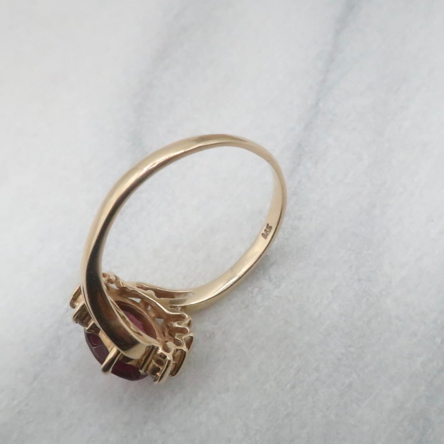 Vintage Garnet Diamond Ring