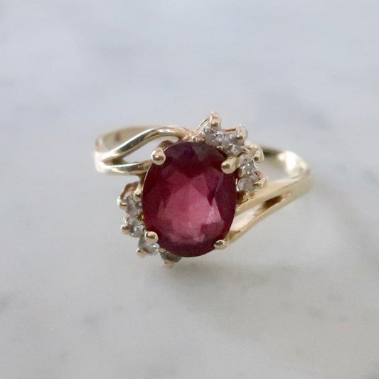 Vintage Garnet Diamond Ring