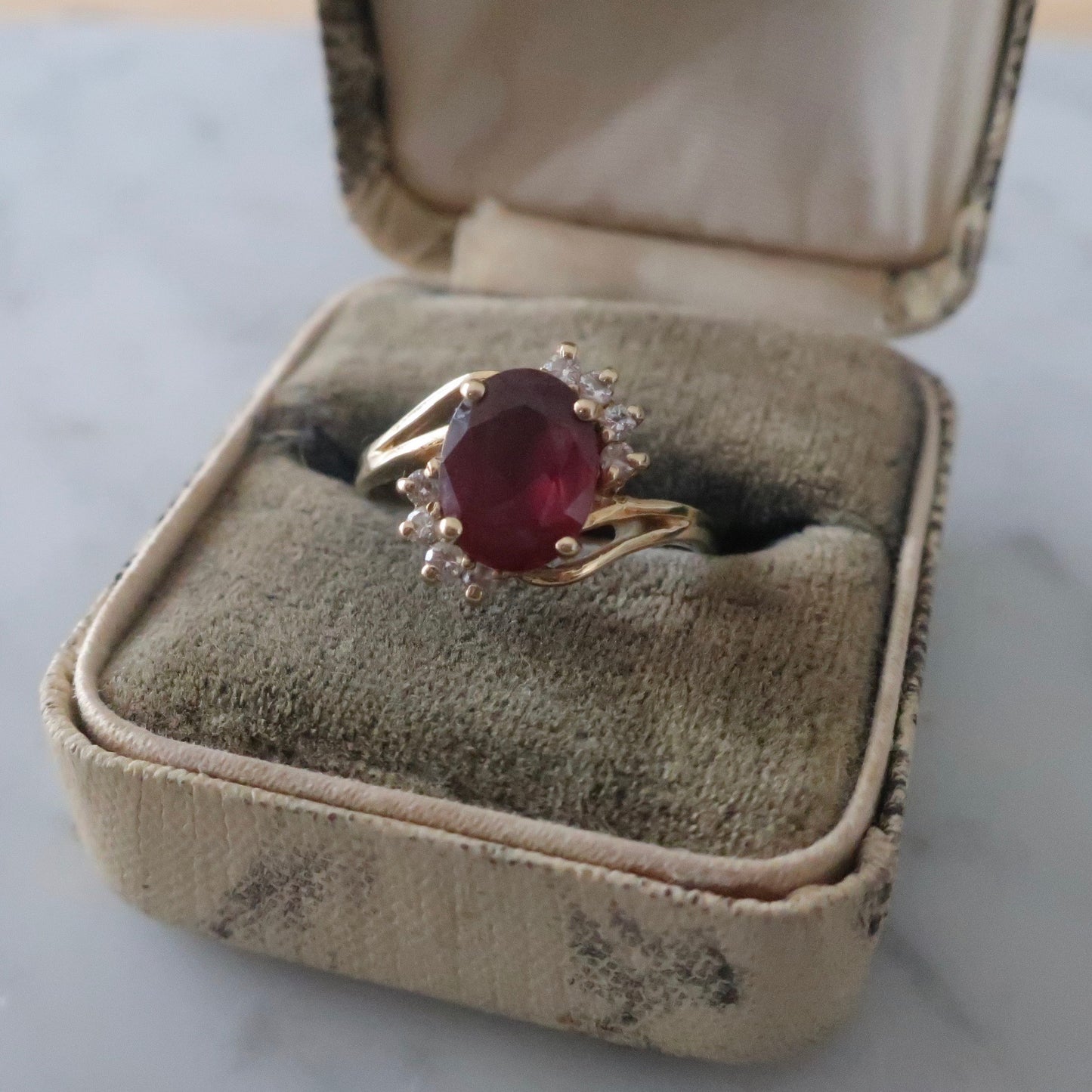 Vintage Garnet Diamond Ring