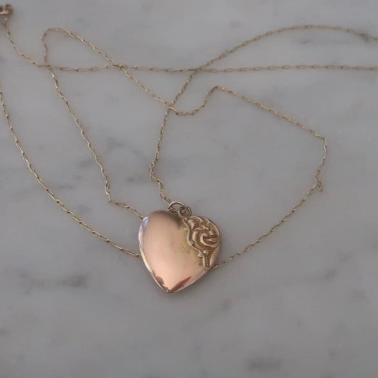 14kt Antique Heart Charm Necklace