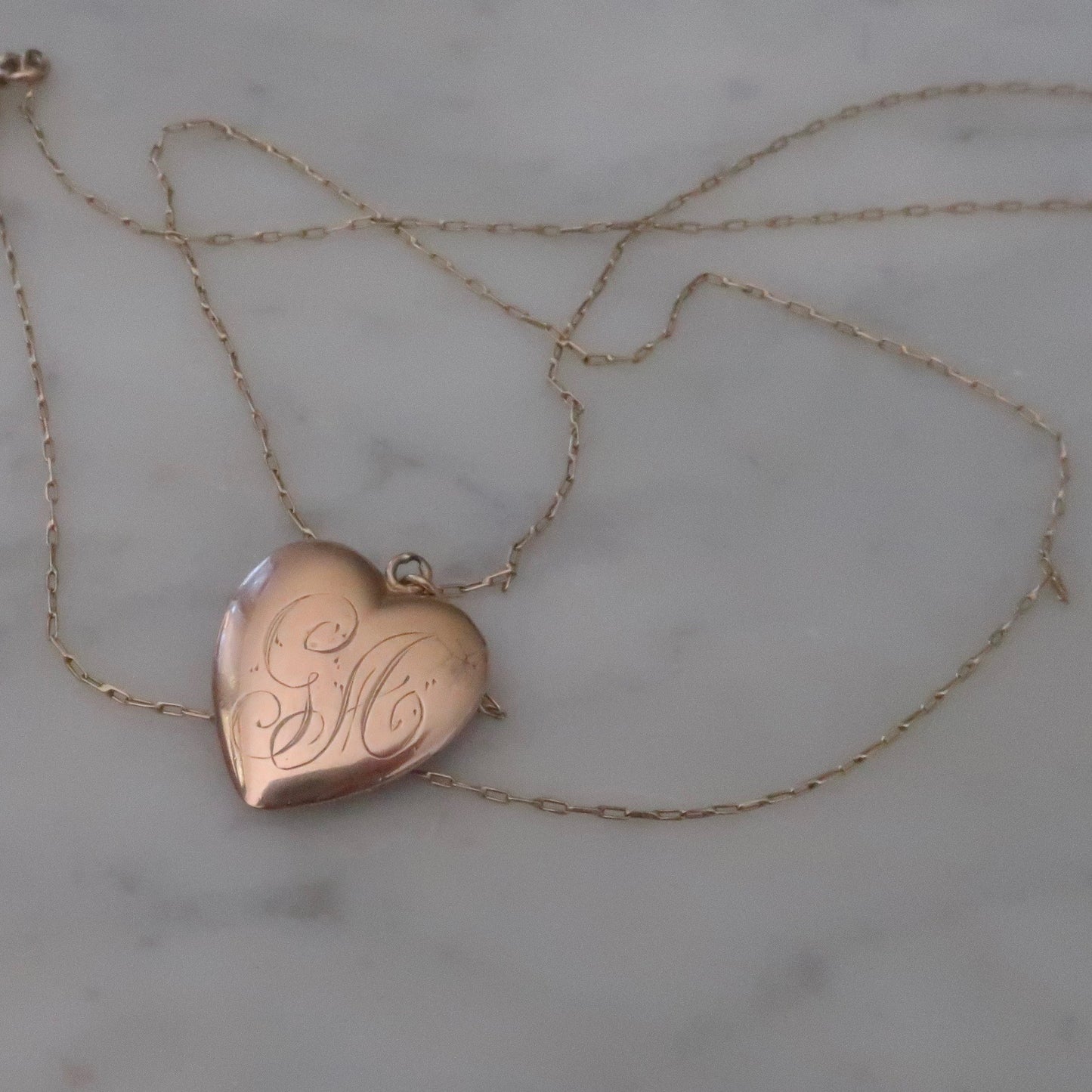 14kt Antique Heart Charm Necklace