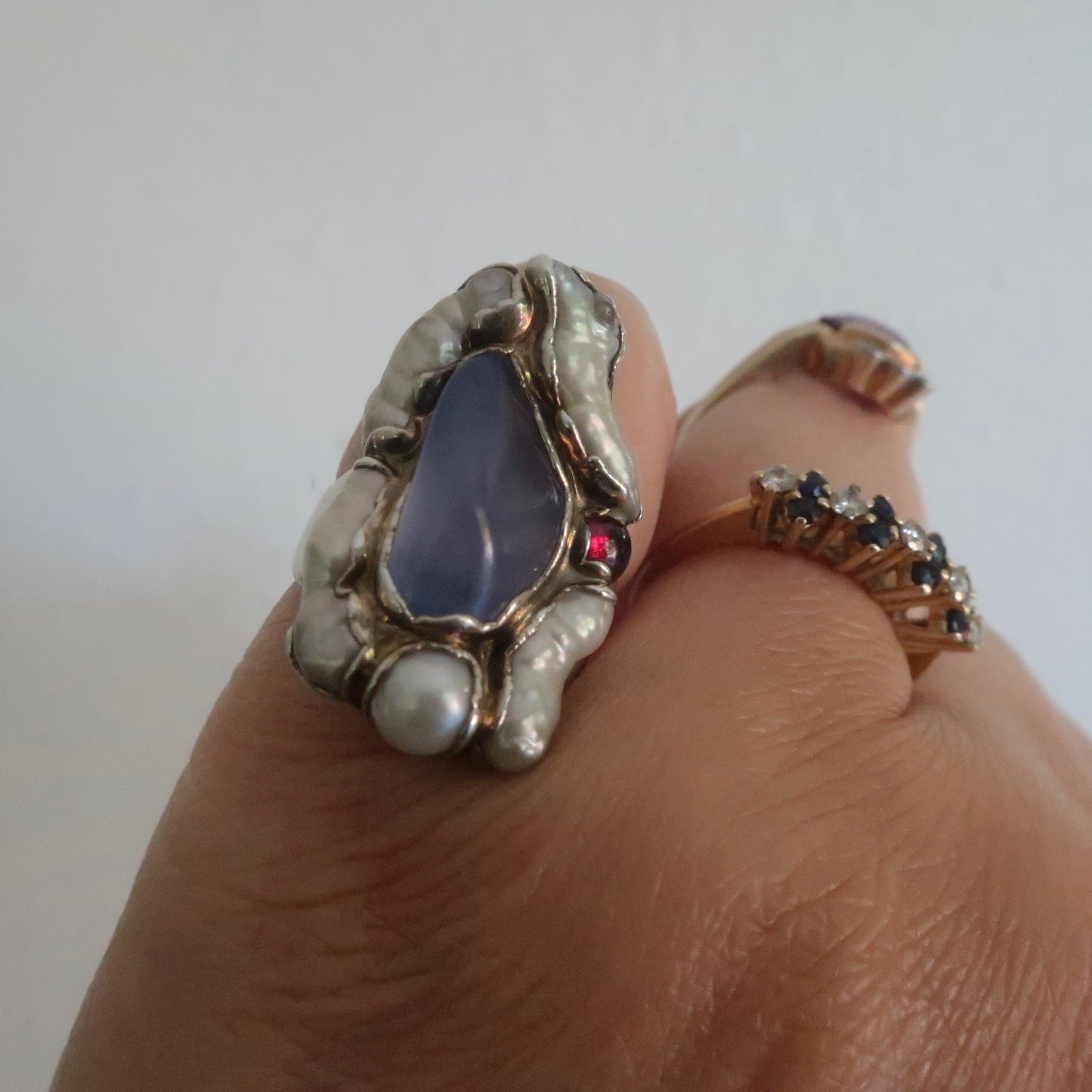 Vintage Chalcedony Pearl and Garnet Silver Ring