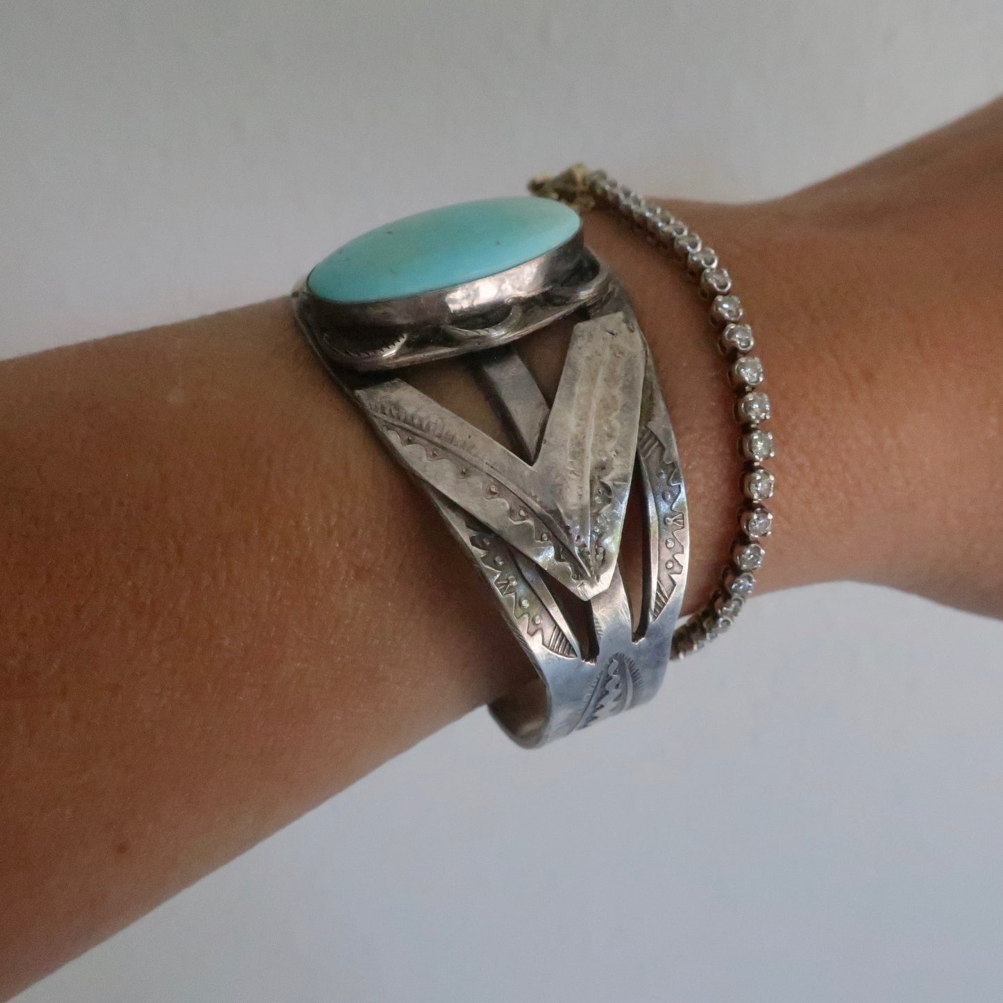 Vintage Native American Turquoise Cuff