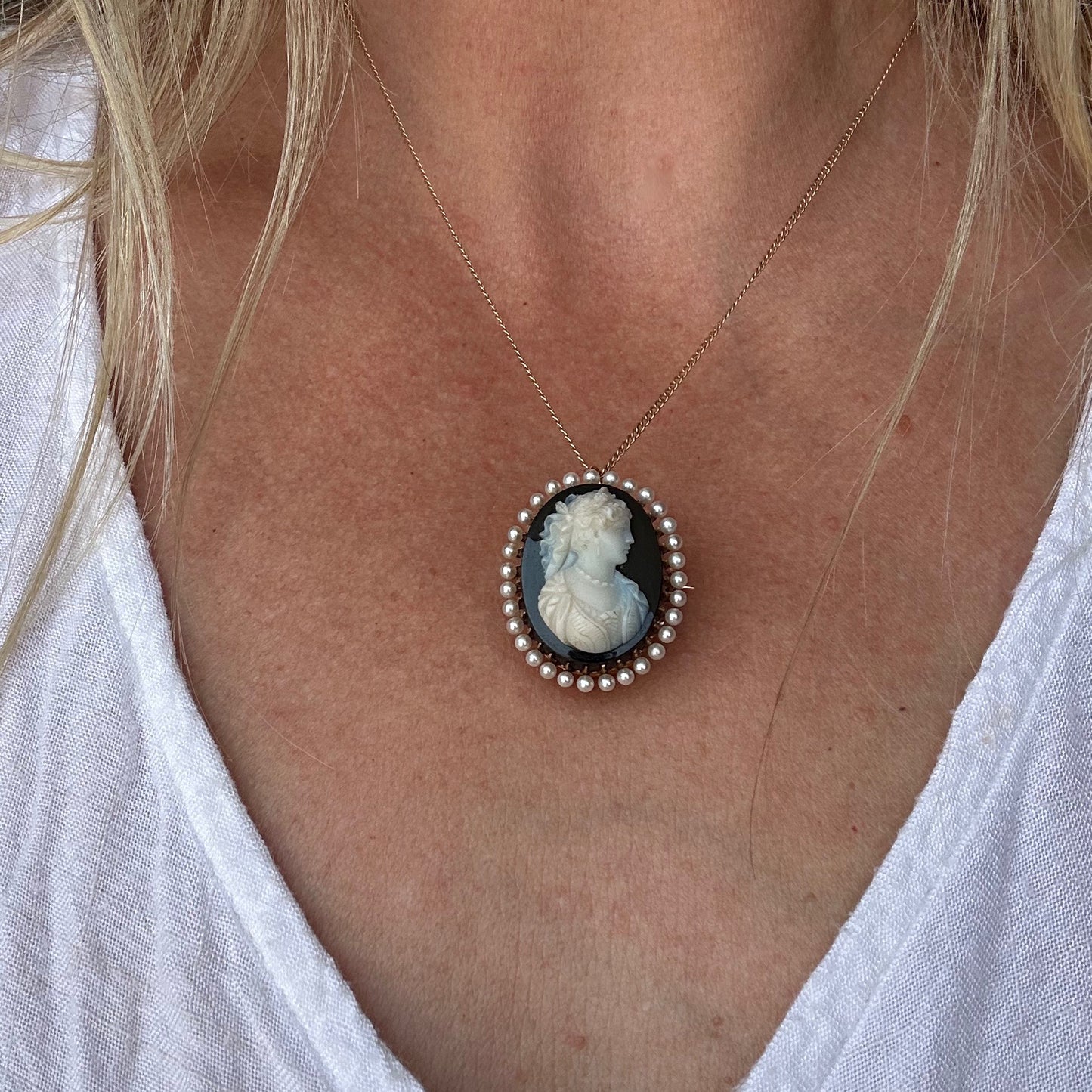 Antique Victorian Cameo Pendant