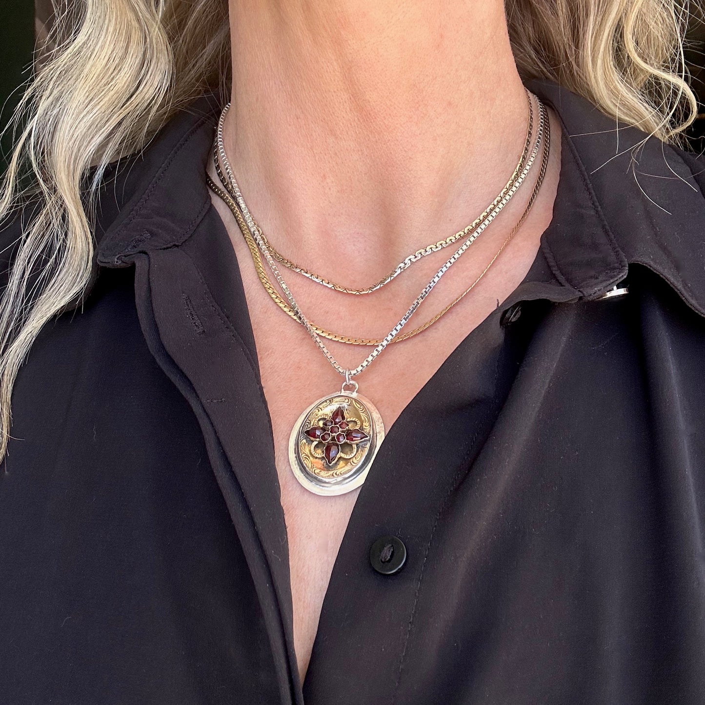 Antique Victorian Garnet Pendant Necklace