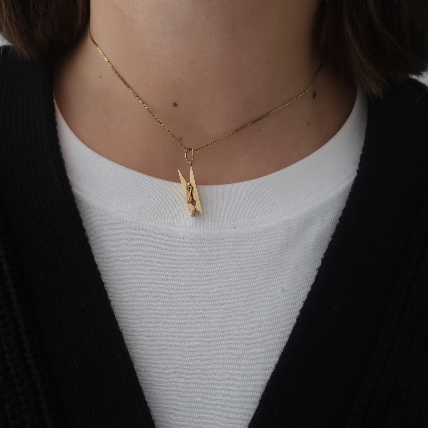 Vintage 14kt Gold Clip Charm Necklace