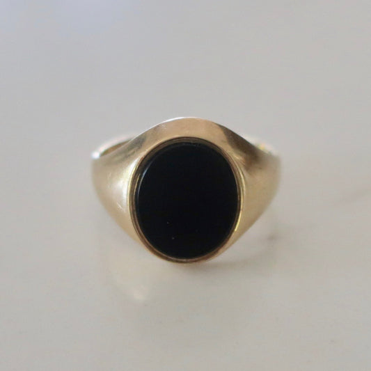 Vintage Onyx and Gold Signet Ring