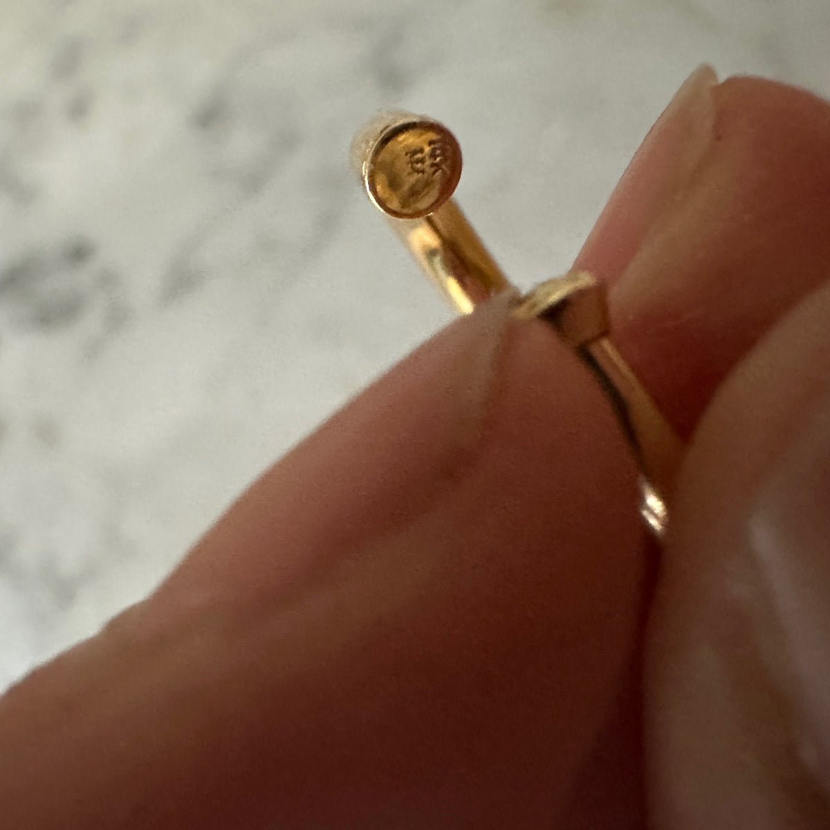 Vintage 14kt Gold Tension Hoop Earrings