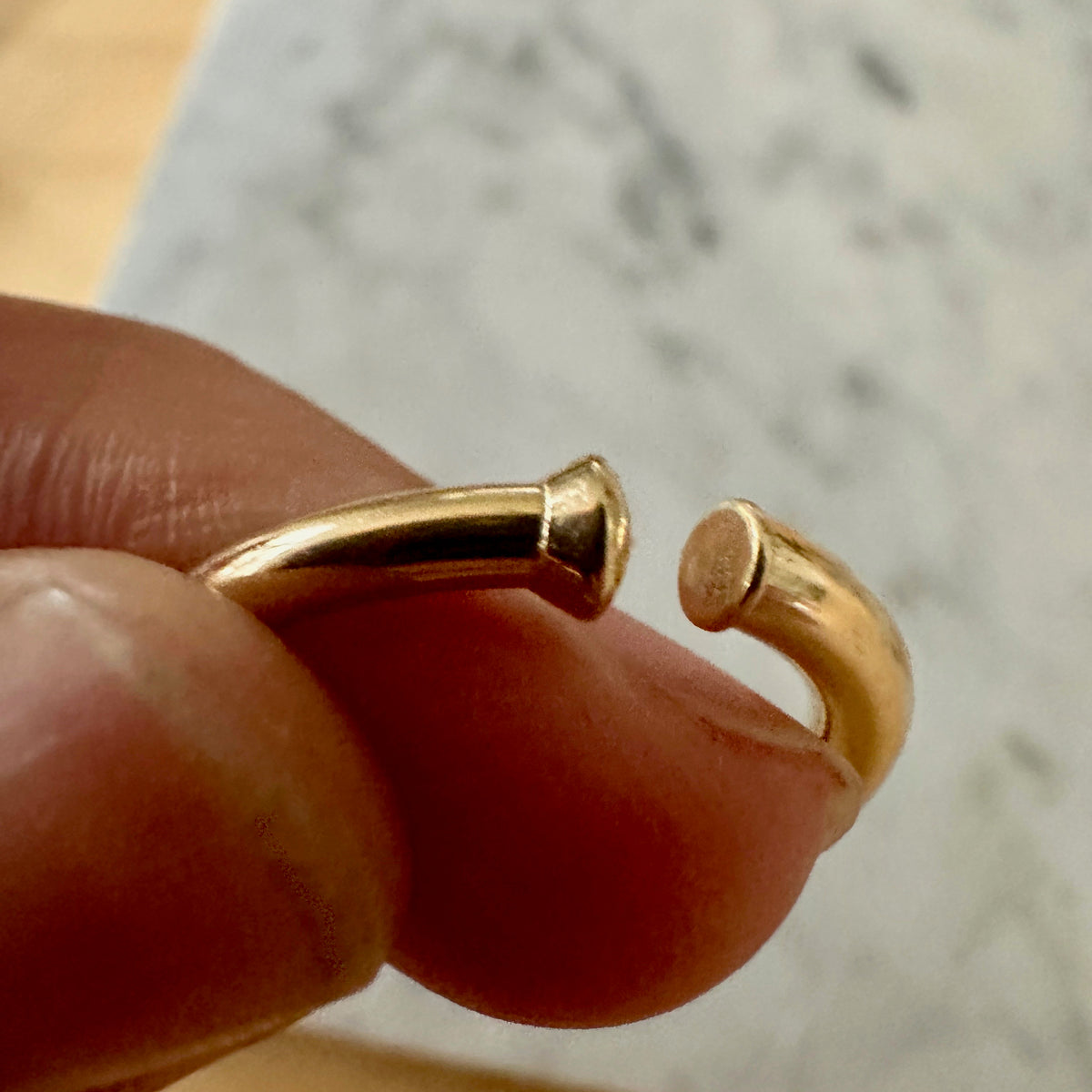 Vintage 14kt Gold Tension Hoop Earrings