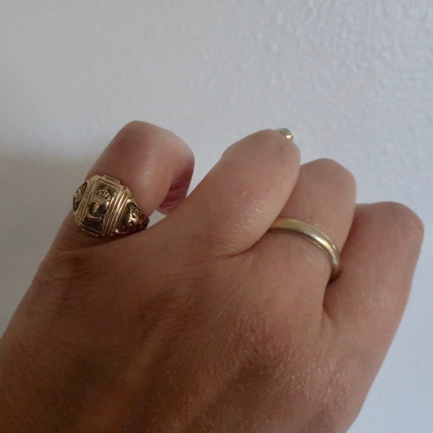 Vintage Class Ring With Tigers