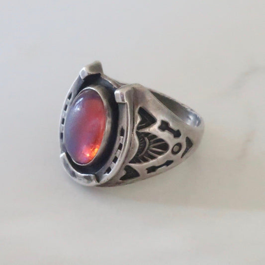 Vintage Native American Horse Shoe Ring With Dragons Breath