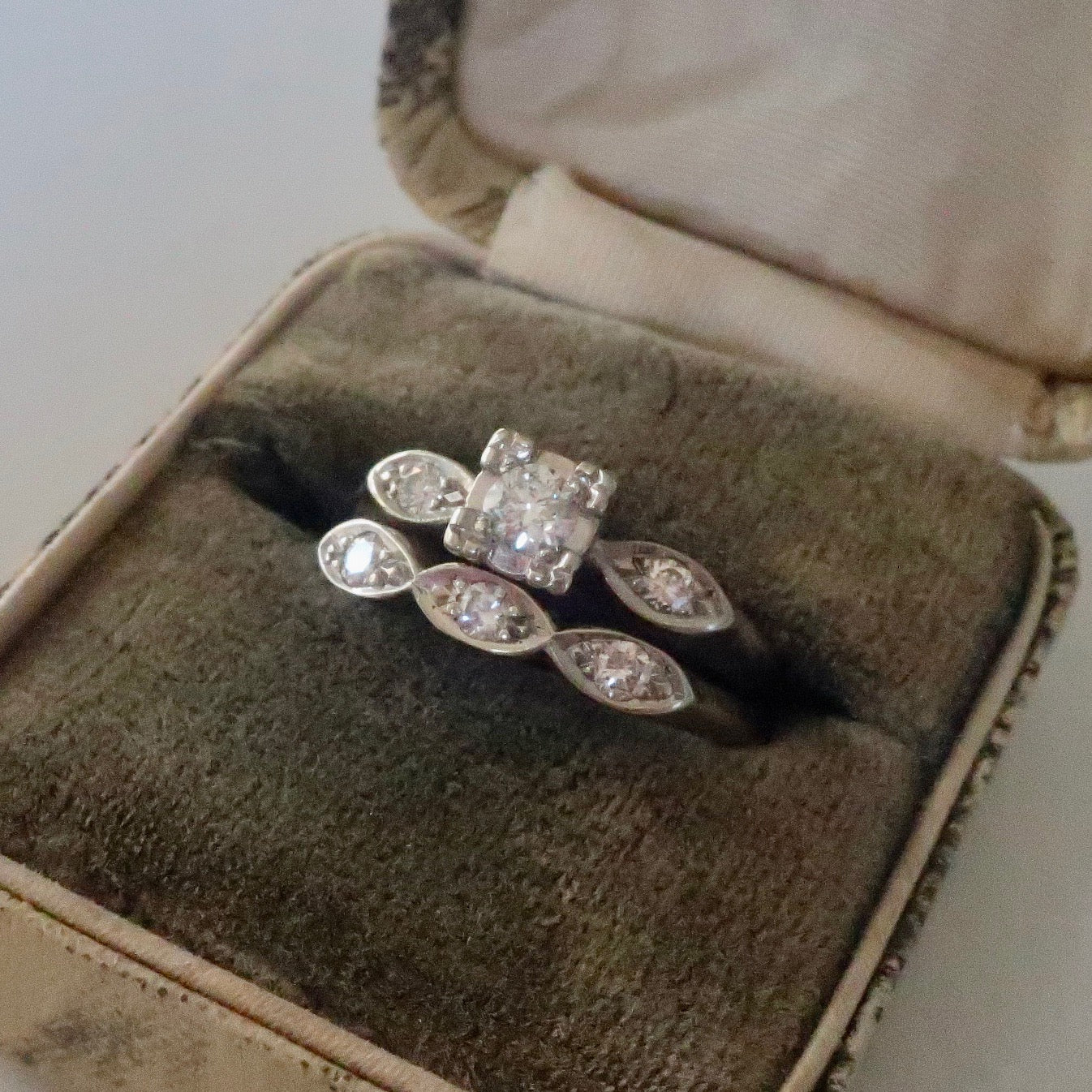 Vintage Diamond Wedding Set